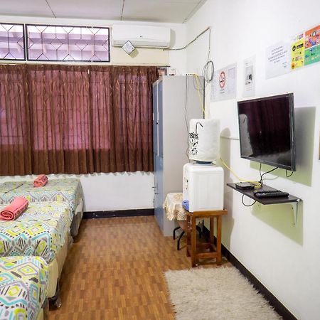 Ostello Zenrra Backpacker Bandung Esterno foto