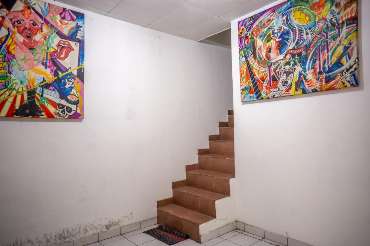 Ostello Zenrra Backpacker Bandung Esterno foto
